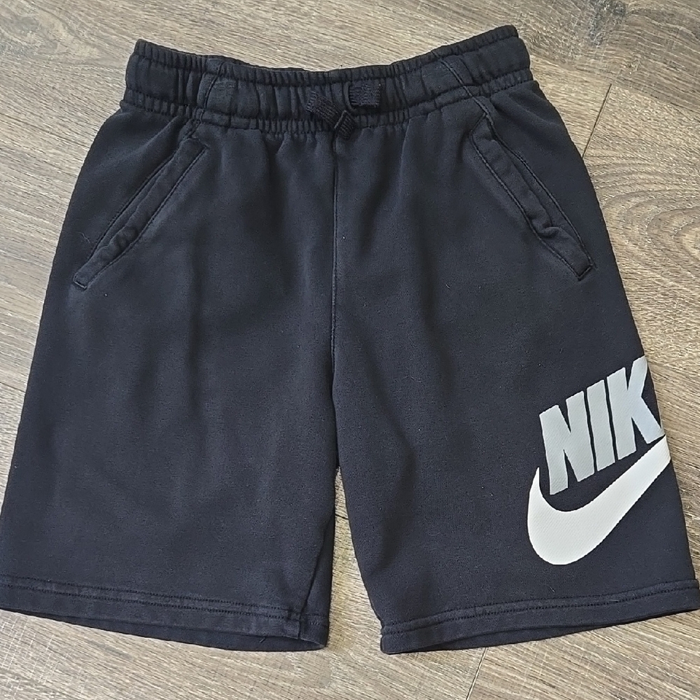 Nike Black Athletic Shorts Elastic Waistband